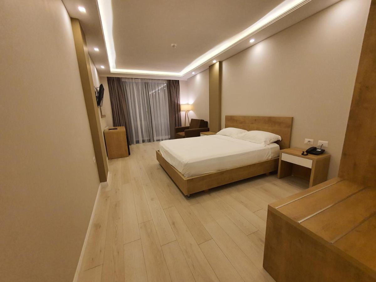 Amber Hotel Albania Spille Bagian luar foto