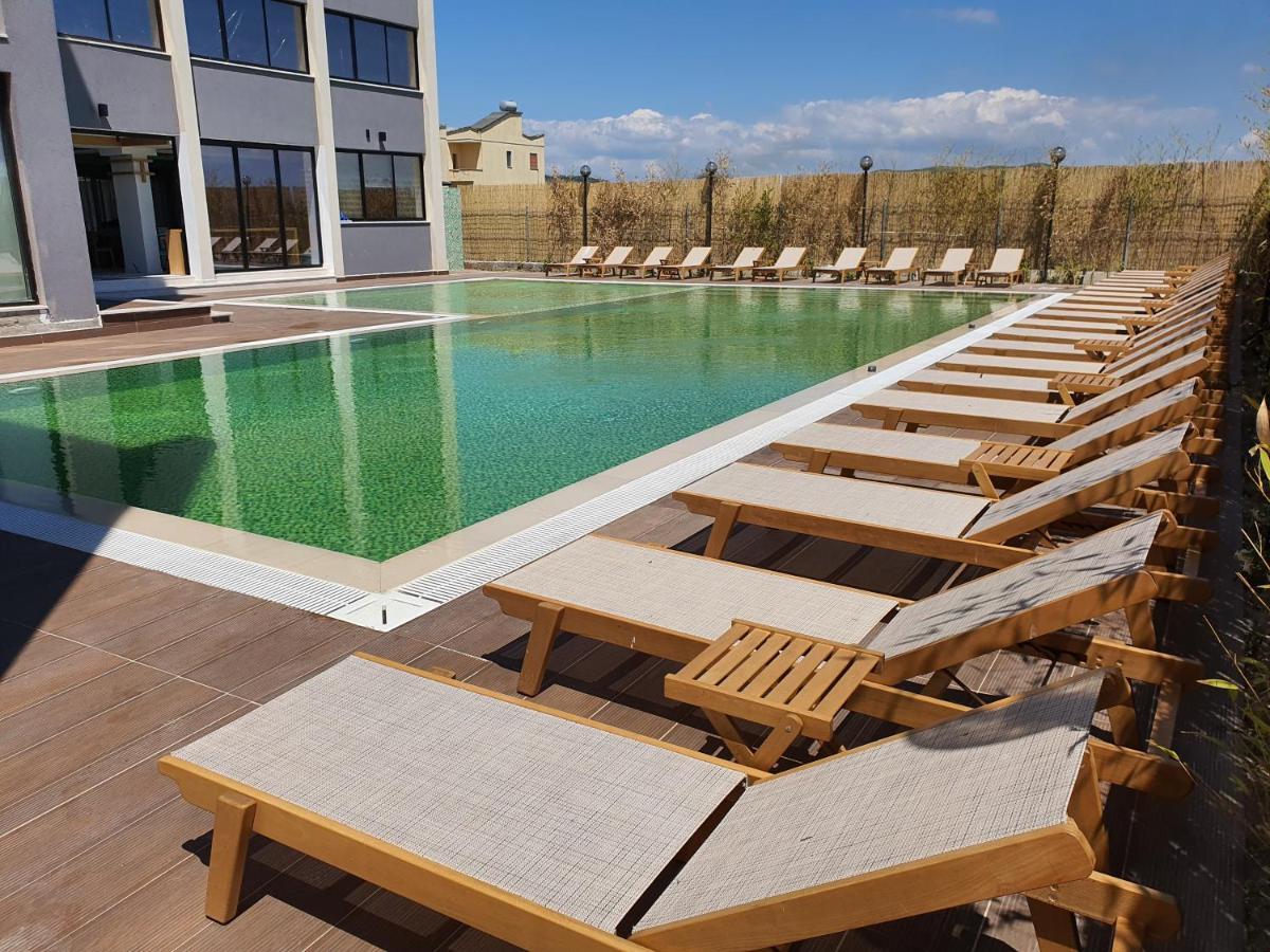 Amber Hotel Albania Spille Bagian luar foto
