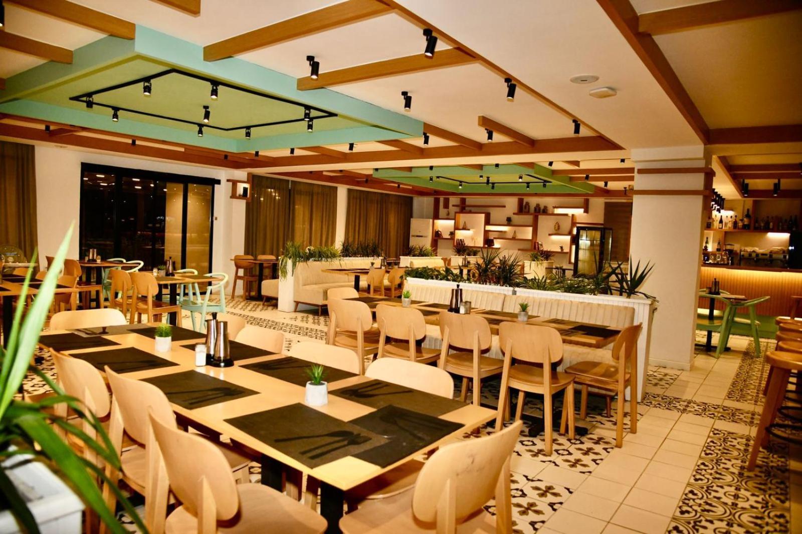 Amber Hotel Albania Spille Bagian luar foto
