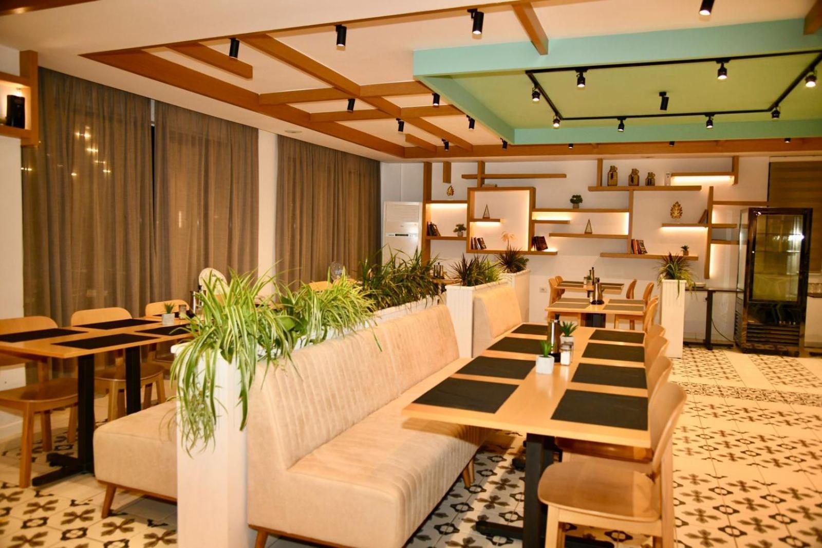 Amber Hotel Albania Spille Bagian luar foto